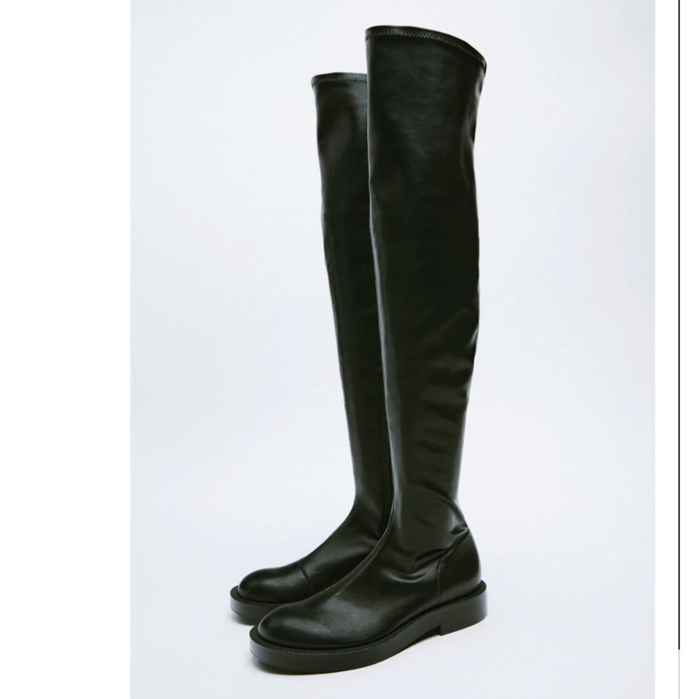 FLAT OVER THE KNEE BOOTS